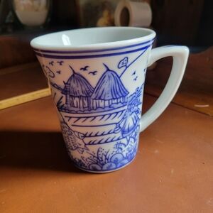 Nantucket Porcelain Chicken Hay Bails Mug